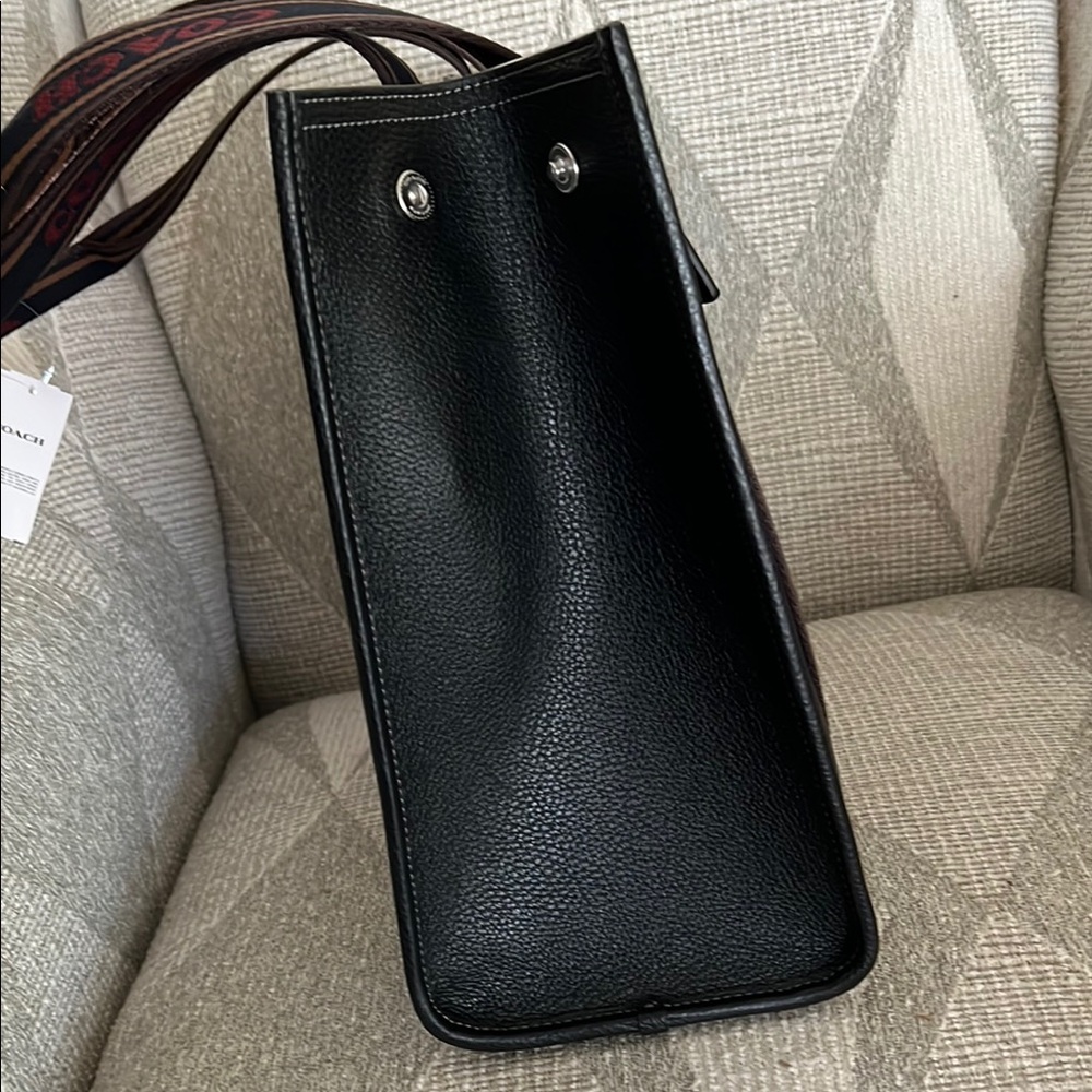 NWTCoach Black Tote or Briefcase Bag - Picture 7 of 13